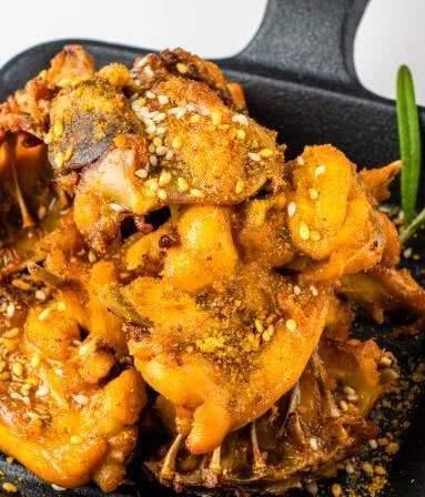 西安90后美女开手撕鸡架店鸡彩神vll架口味多样现榨果饮也受顾客青睐(图2)