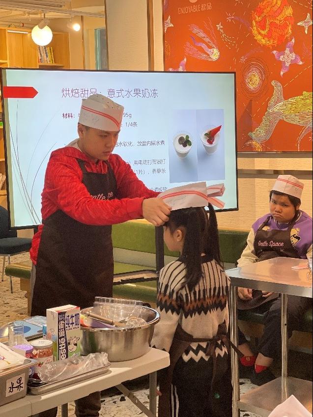 持续探索“自我造血”“星青年”店员带来公益下午茶彩神vll(图3)