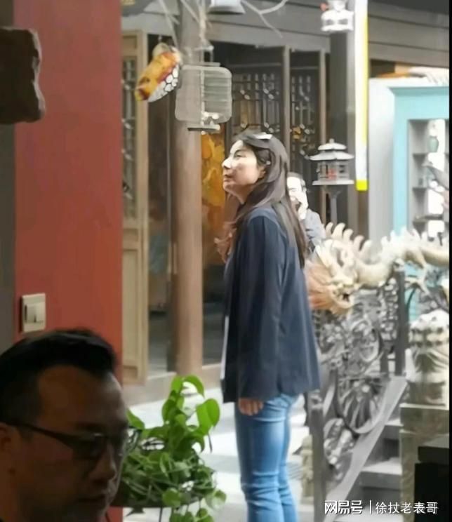 彩神vll郭晶晶山西为爱女庆生素颜现身亲和力十足生日宴选址大有讲究(图7)
